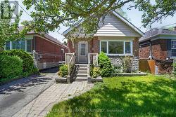 34 CLONMORE DRIVE Toronto, ON M1N 1X5