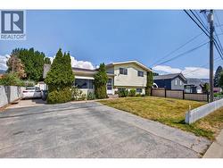 1820 Quebec Street Penticton, BC V2A 6E1