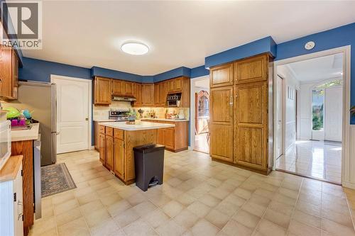 706 Esser Crescent, Sarnia, ON 
