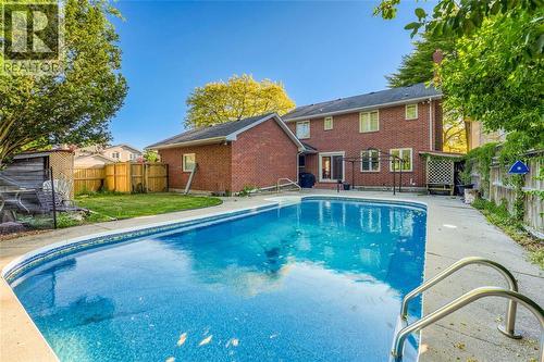 706 Esser Crescent, Sarnia, ON 