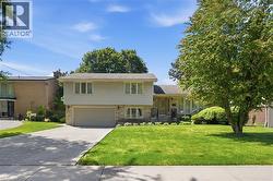 7 BRAEMAR Place  Hamilton, ON L9C 1C9