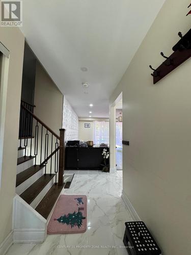 33 Flowertown Avenue, Brampton, ON 