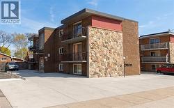 723 UPPER JAMES Street Unit# 2  Hamilton, ON L9C 3A1