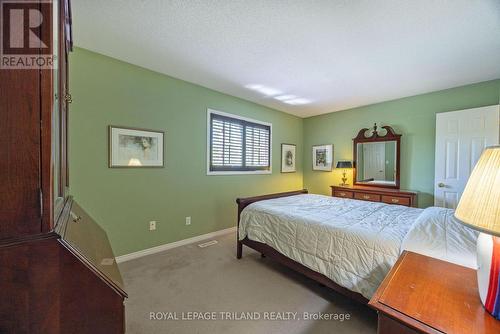 17 - 1100 Byron Baseline Road, London South (South K), ON - Indoor Photo Showing Bedroom