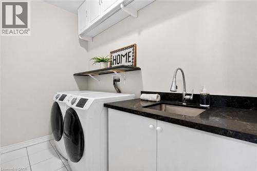523 Terrace Way, Oakville, ON - Indoor Photo Showing Laundry Room