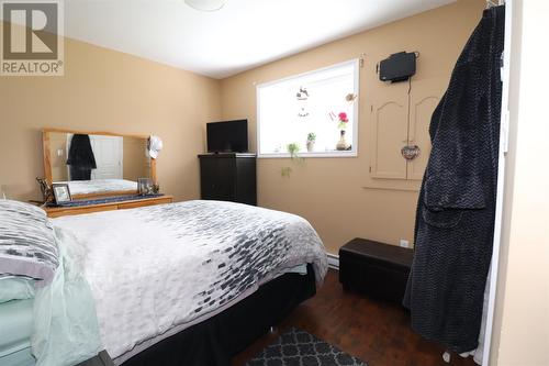 7 Squires Road, Paradise, NL 