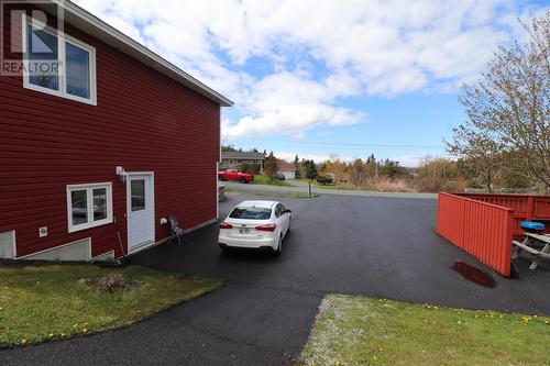 7 Squires Road, Paradise, NL 