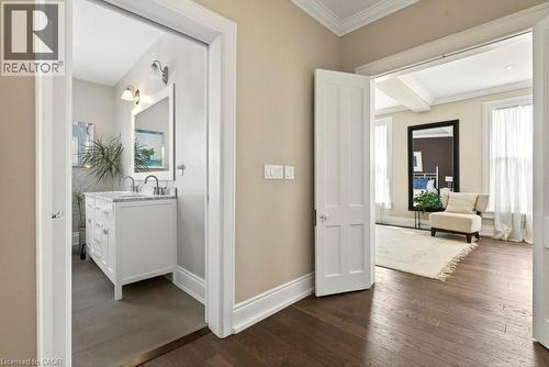 377 Hess Street S, Hamilton, ON 