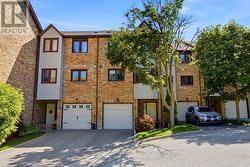 37 OLD FIREHALL LANE Vaughan, ON L4L 8W3