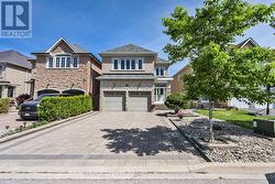 119 MARTINI DRIVE Richmond Hill, ON L4S 2V5
