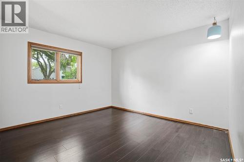302 Mckinnon Avenue S, Saskatoon, SK 