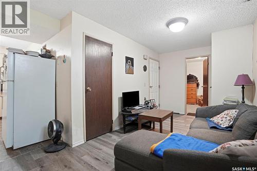 302 Mckinnon Avenue S, Saskatoon, SK 