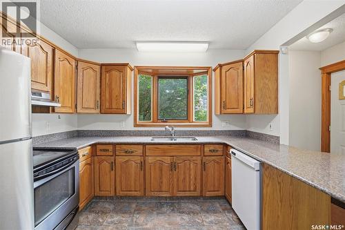 302 Mckinnon Avenue S, Saskatoon, SK 