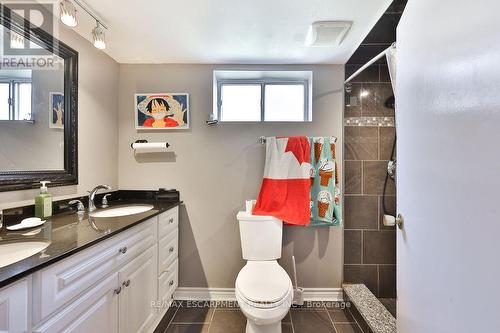 11 Lynwood Drive, Hamilton, ON 