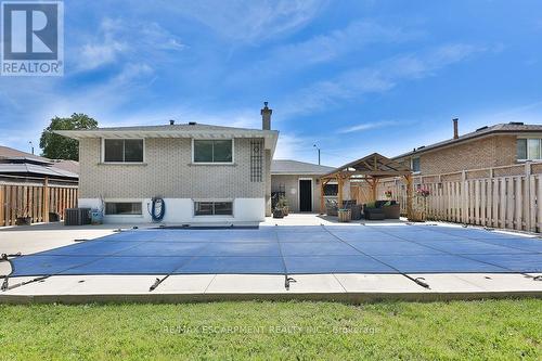 11 Lynwood Drive, Hamilton, ON 
