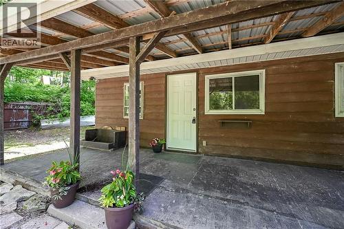 2 Townline Road E, Cayuga, ON 