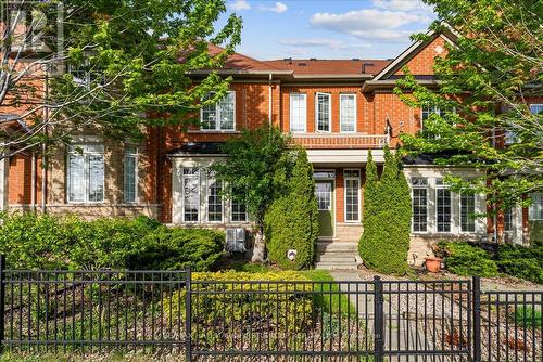 57 BARKDALE WAY  Whitby, ON L1N 0G1