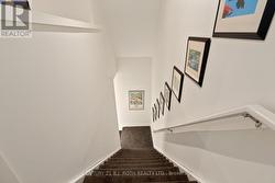 Separate entry loft to garage - 