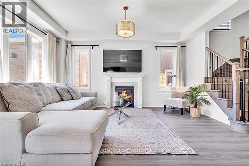 101 Westfield Crescent, Waterdown, ON 