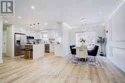 15 CROSSBURN DRIVE Toronto, ON M3B 2Z3