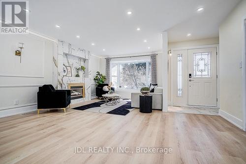 15 Crossburn Drive, Toronto, ON 