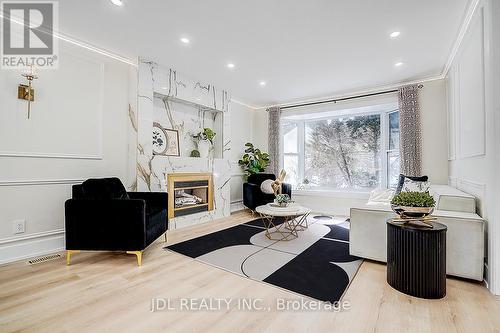 15 Crossburn Drive, Toronto, ON 