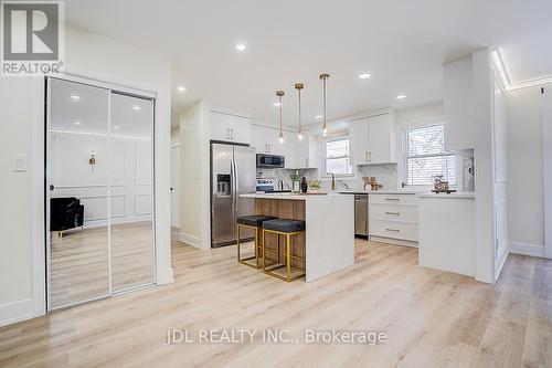 15 Crossburn Drive, Toronto, ON 