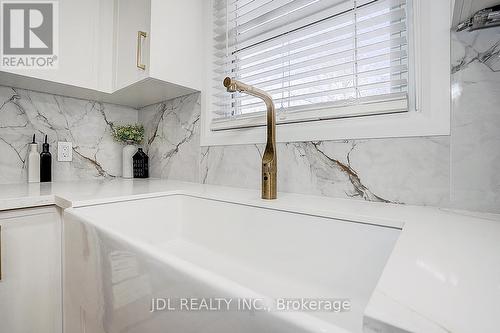 15 Crossburn Drive, Toronto, ON 