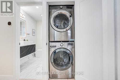 15 Crossburn Drive, Toronto, ON 