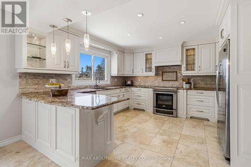 4330 Spinningdale Court, Mississauga, ON 