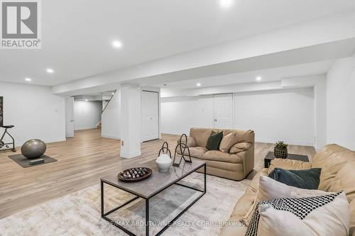 4330 Spinningdale Court, Mississauga, ON 