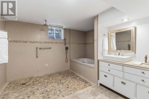 Accessible Washroom - 4330 Spinningdale Court, Mississauga, ON 