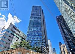 4802 - 832 BAY STREET Toronto, ON M5S 1Z6
