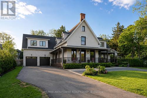 489 LAKESHORE ROAD W  Oakville, ON L6K 1G4