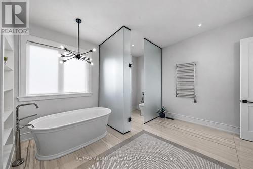 489 Lakeshore Road W, Oakville, ON 