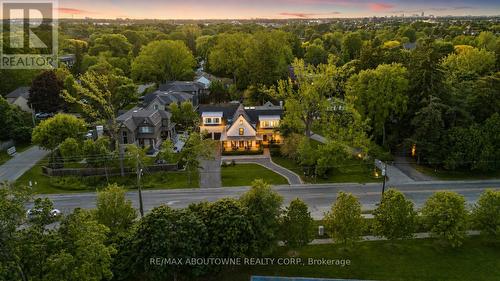 489 Lakeshore Road W, Oakville, ON 