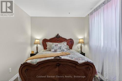 668 Barbara Crescent, Peterborough (Otonabee Ward 1), ON 