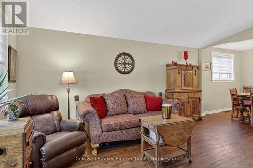 668 Barbara Crescent, Peterborough (Otonabee Ward 1), ON 