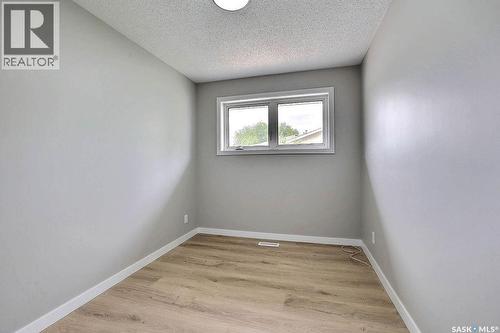 35 Chase Crescent, Regina, SK 