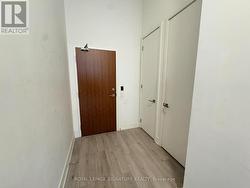 802 - 111 ST CLAIR AVENUE W Toronto, ON M4V 1N5