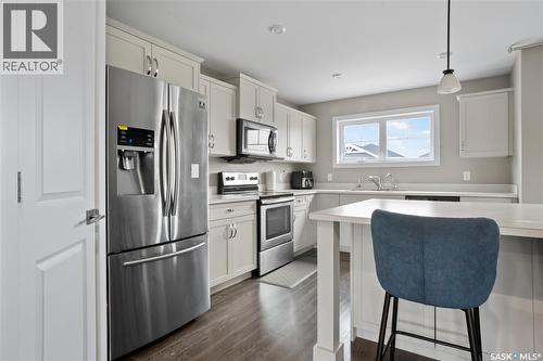 4073 Delhaye Way, Regina, SK - Indoor Photo Showing Kitchen With Stainless Steel Kitchen