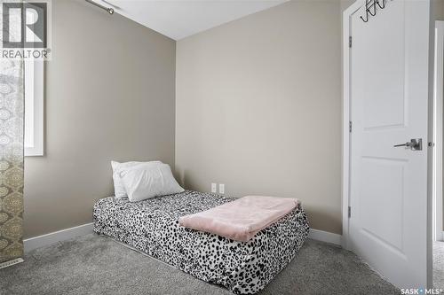 4073 Delhaye Way, Regina, SK - Indoor Photo Showing Bedroom