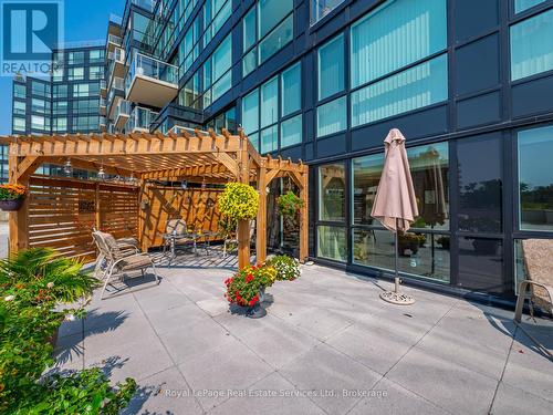 310 - 415 Locust Street, Burlington (Brant), ON - Outdoor