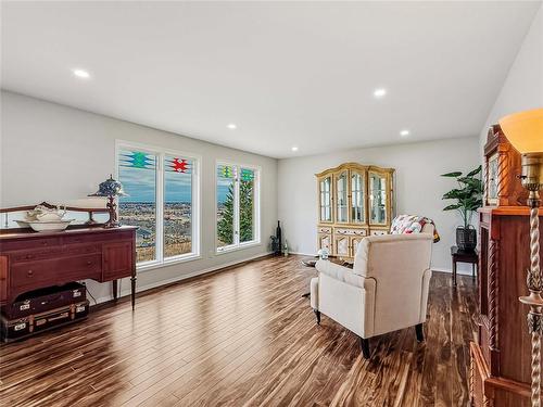 178 Daly Crescent, Brandon, MB - Indoor