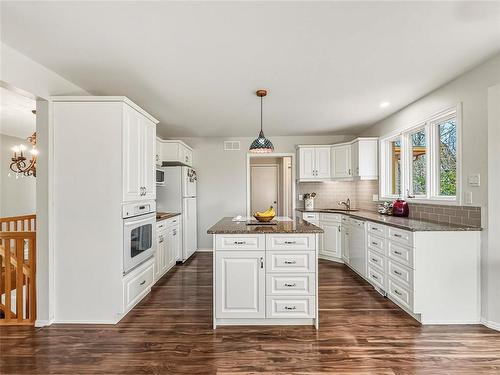 178 Daly Crescent, Brandon, MB - Indoor Photo Showing Kitchen
