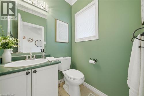 11 Tomahawk Drive, Grimsby, ON - Indoor Photo Showing Bathroom