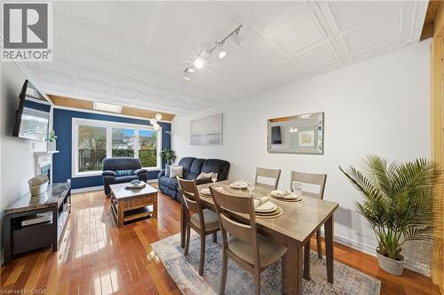 11 Tomahawk Drive, Grimsby, ON - Indoor Photo Showing Dining Room