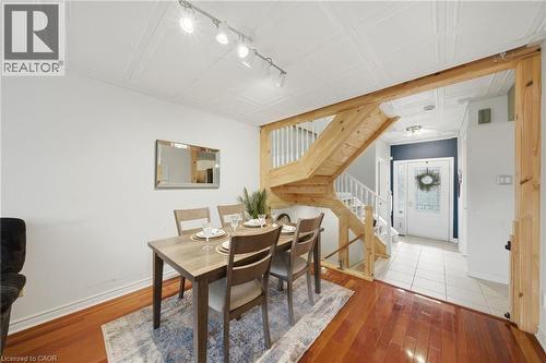 11 Tomahawk Drive, Grimsby, ON - Indoor Photo Showing Dining Room
