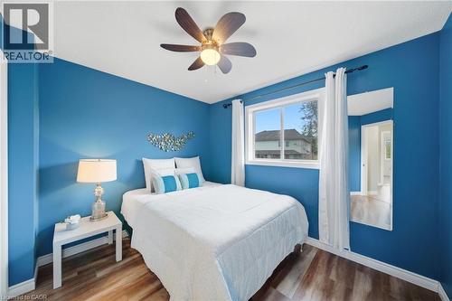 11 Tomahawk Drive, Grimsby, ON - Indoor Photo Showing Bedroom