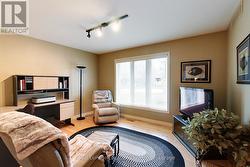 Main Floor 2nd bedroom - 